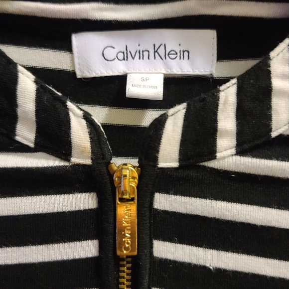 🍒2/$30-Striped Calvin Klein tunic - Picture 6 of 15